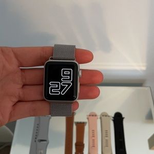 Apple Watch Series 3 (WiFi), bands and charger